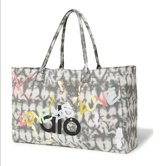 Alo Yoga Limited Edition Shopper Tote - Picture 3 of 4